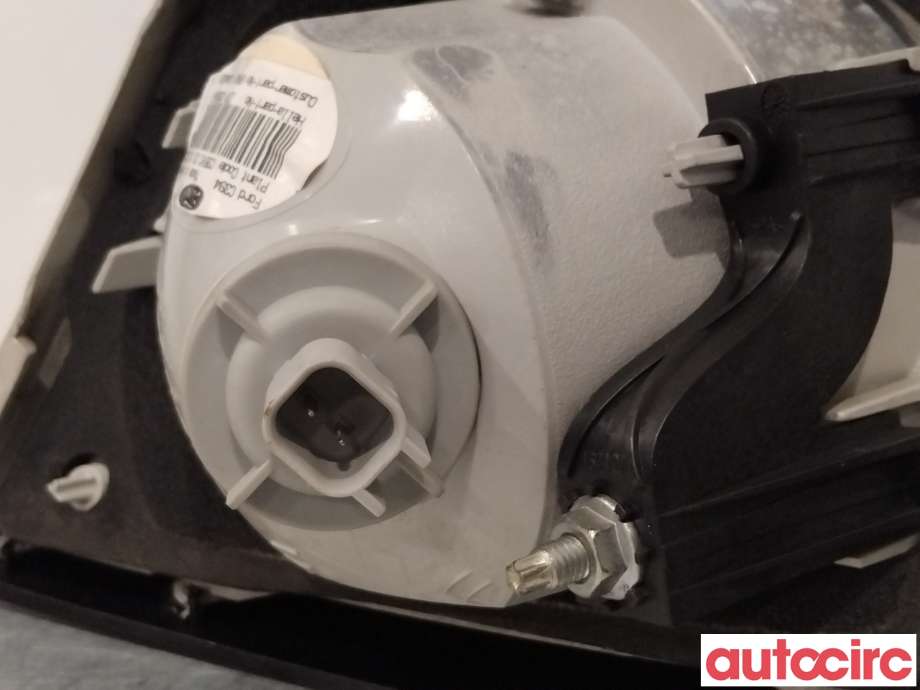 Baklykt venstre indre til Ford Kuga 2008-2012 (Type I)  (FORD|1545445|8V41-13A603-AD)