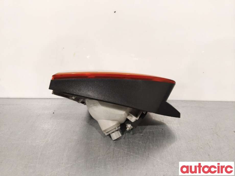 Baklykt høyre indre til Ford Kuga 2008-2012 (Type I)  (FORD|1545446|8V41-13A602-AD)