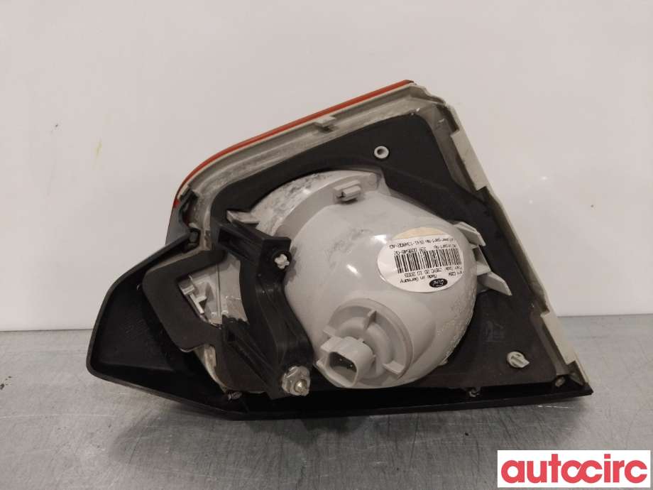 Baklykt høyre indre til Ford Kuga 2008-2012 (Type I)  (FORD|1545446|8V41-13A602-AD)