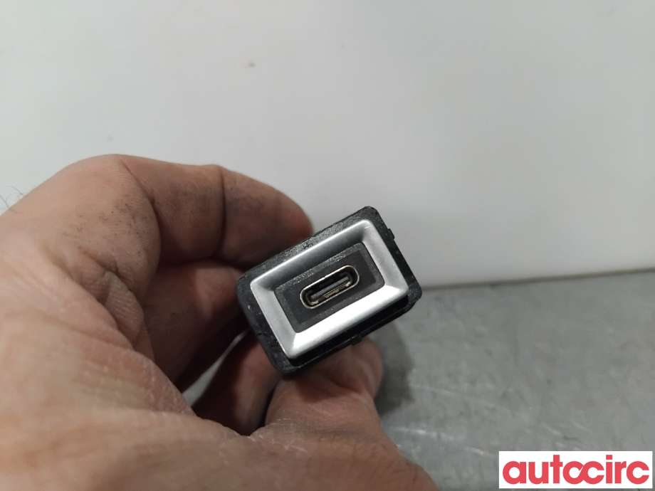 Diverse deler til Peugeot 308 2021-->> (Type III)  (PEUGEOT|98483947VV|)