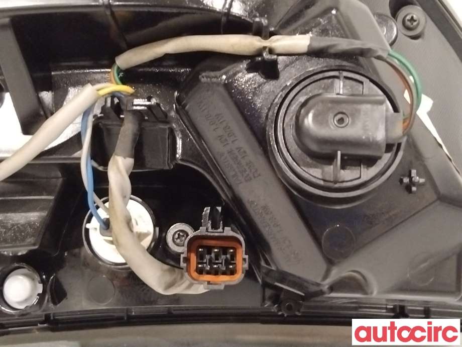Baklykt venstre til Kia Soul 2014-2019 (Type II)  (KIA|92401E4020)