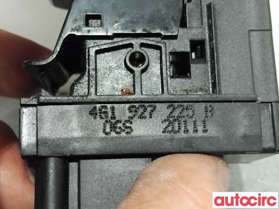 Bryter elektrisk håndbrekk/parkbrems til Audi A6 2011-2014 (Type IV, Fase 1) (C7) (C7) (AUDI|4G1927225B|)