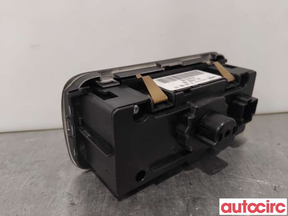 Bryter lys til Volvo V60 2010-2013 (Type I, Fase 1)  (VOLVO|31443846||30739412)