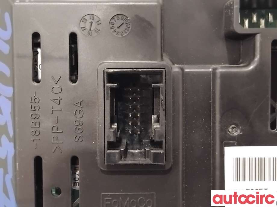 Multimedia display (MCU - Media Controller Unit) til Ford Focus 2011-2014 (Type III, Fase 1) (FORD|2021920||EM5T-18B955-GC)