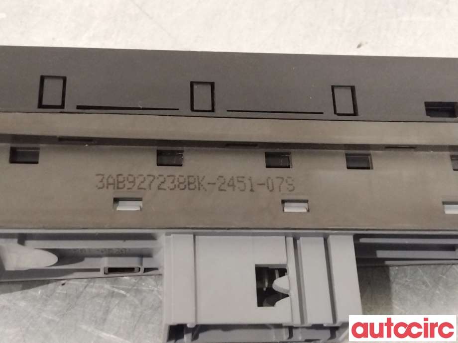 Bryter diverse til VW Passat 2011-2015 (B7) (B7) (VOLKSWAGEN|3AB927238BK|)