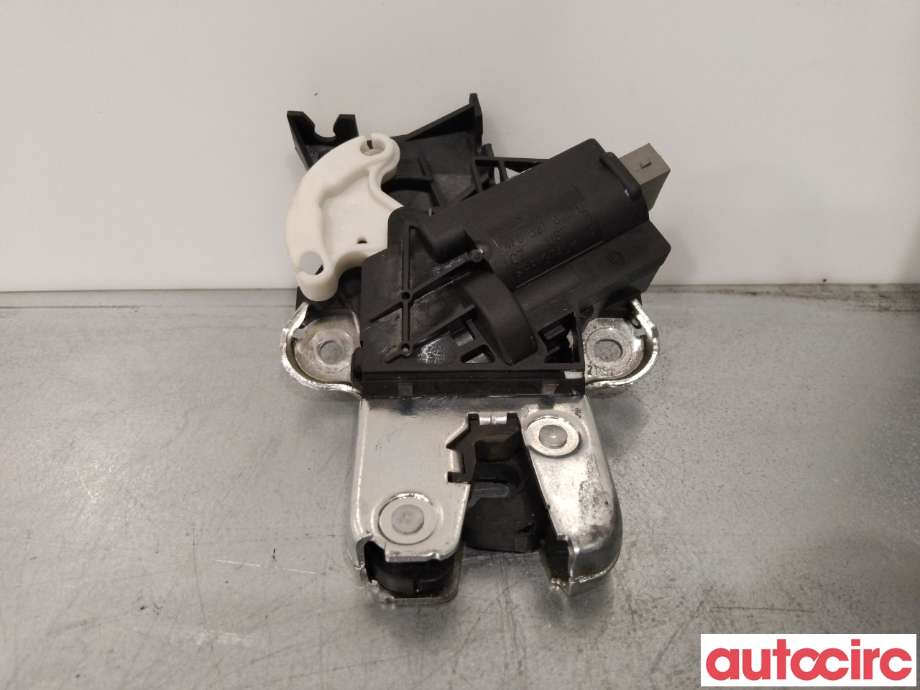 Baklukelås til VW Passat 2011-2015 (B7) (B7) (VOLKSWAGEN|4F5827505D|)