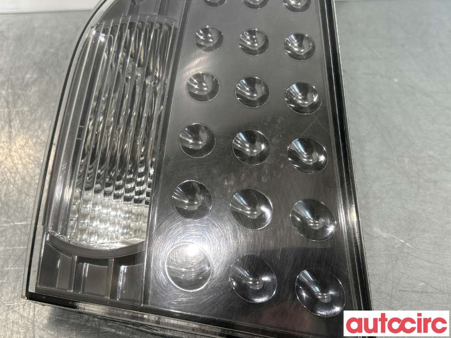 Baklykt høyre indre til Mitsubishi Outlander 2010-2012 (Type II, Fase 2)  (MITSUBISHI|8331A006|)