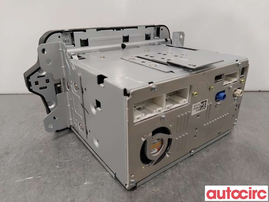 Bilstereo navigasjon til Kia Cee
