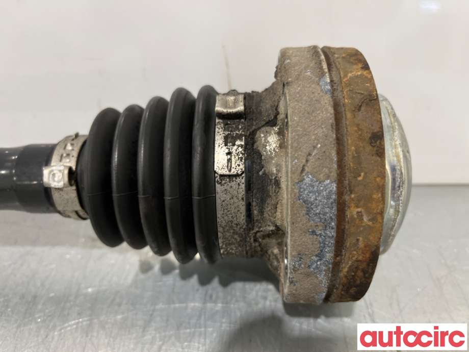 Drivaksel høyre bak til VW Transporter / Caravelle 2009-2015 (Fase 2) (T5) (T5) (VOLKSWAGEN|7E0501202X|7E0501202|7E0501202A)