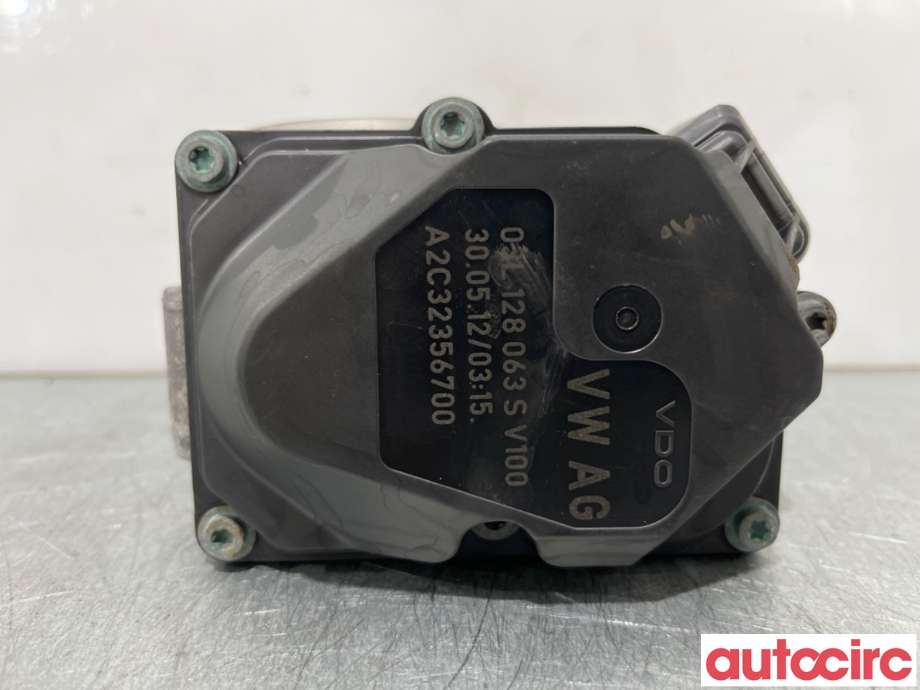Spjeldhus til VW Transporter / Caravelle 2009-2015 (Fase 2) (T5) (T5) (VOLKSWAGEN|03L128063S|A2C32356700)