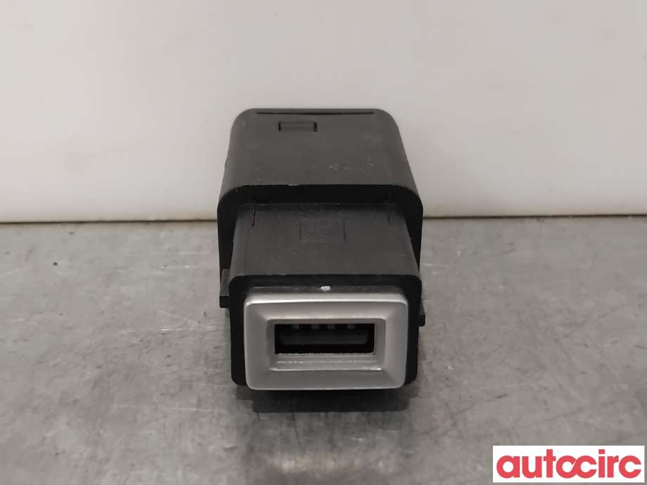 Diverse deler til Peugeot 2008, 2019-->> (Type II)  (PEUGEOT|98217039DX)