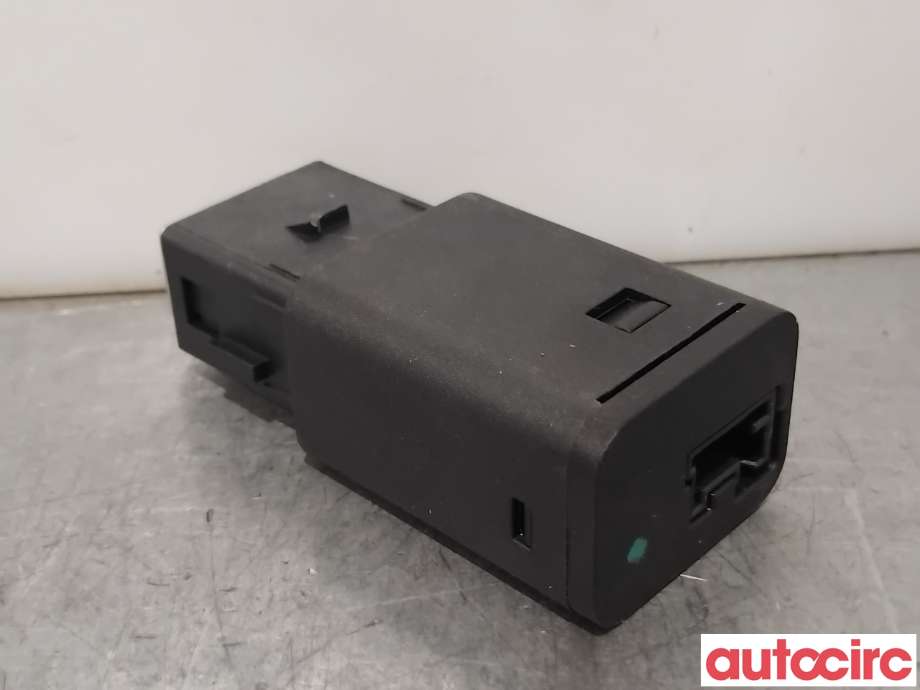 Diverse deler til Peugeot 2008 2019-->> (Type II)  (PEUGEOT|98217039DX|)