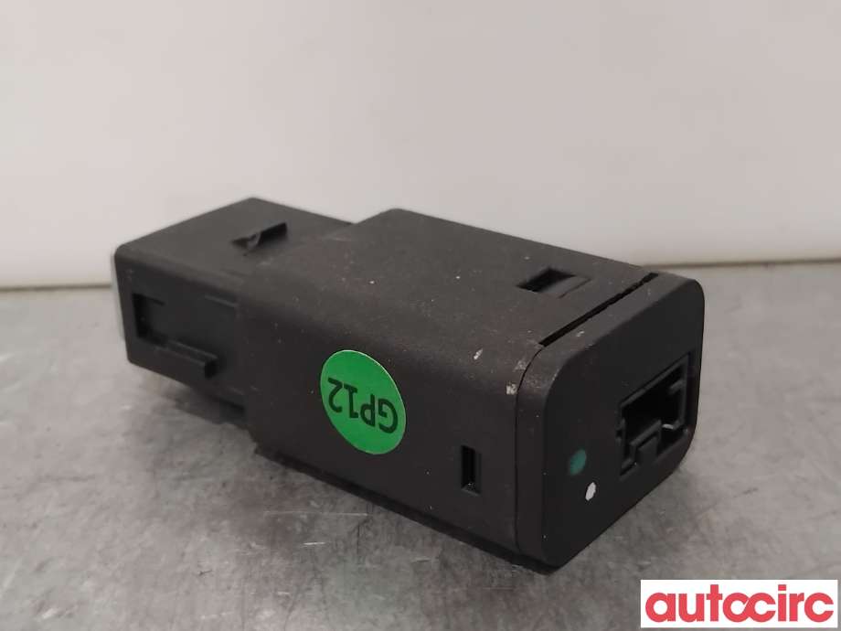 Diverse deler til Peugeot 2008 2019-->> (Type II)  (PEUGEOT|98313506DX|)