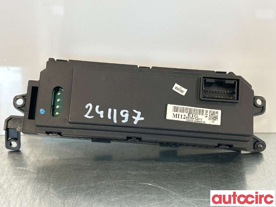 Instrument diverse til Hyundai i20 2009-2014 (Type I) (HYUNDAI|941021J011)