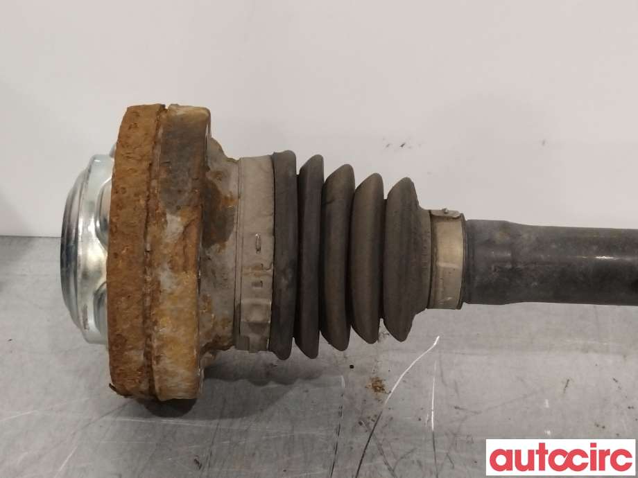 Drivaksel høyre bak til VW Transporter / Caravelle 2009-2015 (Fase 2) (T5) (T5) (VOLKSWAGEN|7E0501202X|7E0501202|7E0501202A)