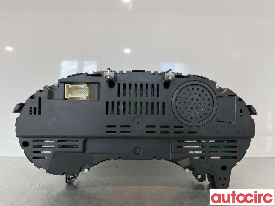 Instrumentpanel til Mercedes A-Klasse 2012-2018 (W176) (W176) (MERCEDES|A1769008901|0263700060|A1769008100)