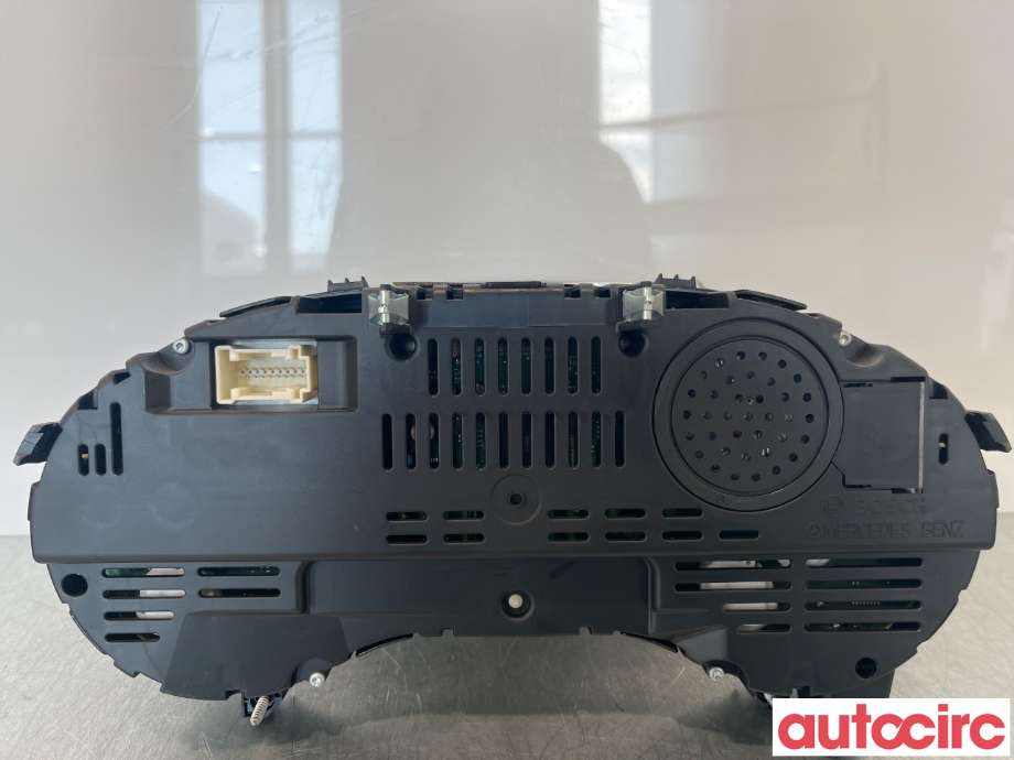 Instrumentpanel til Mercedes CLA 2013-2019 (C117) (C117) (MERCEDES|A1179007500|0263697133|A1179007301)