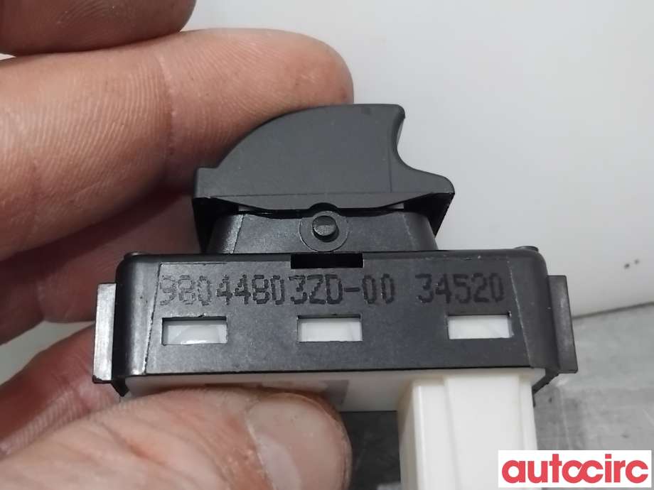 Bryter ruteheis til Peugeot 2008 2019-->> (Type II)  (PEUGEOT|98044803ZD|)