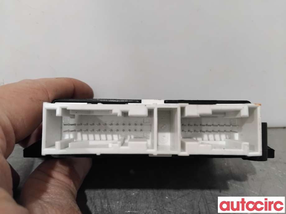 Styreenhet parkering til Peugeot 2008 2019-->> (Type II)  (PEUGEOT|1674257280|E500379|9838793780)