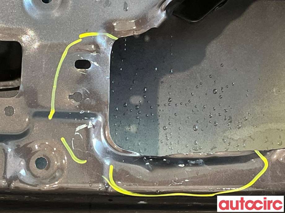 Bakluke combi til Kia Rio 2011-2017 Type III  (KIA|737001W220)