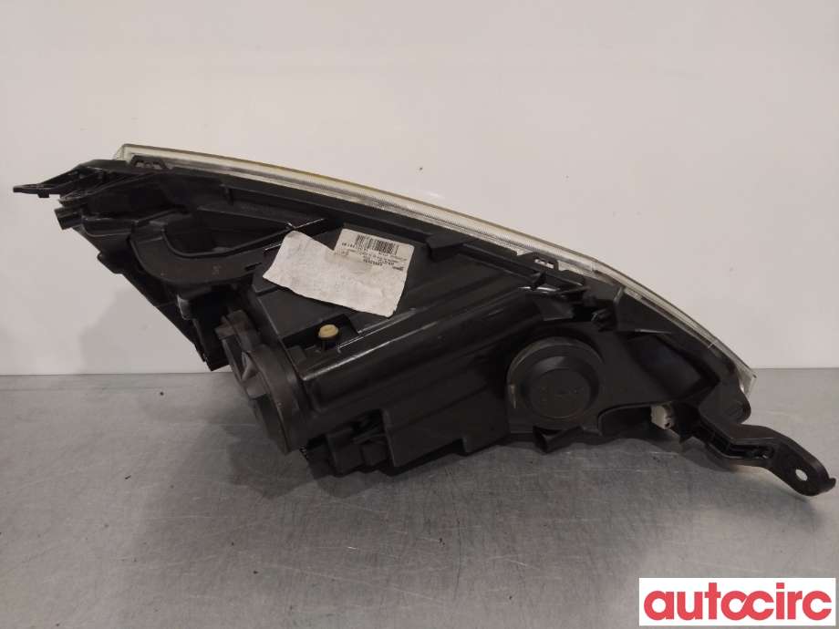 Frontlykt venstre halogen til Peugeot Expert 2007-2016 (Type II)  (PEUGEOT|6208L0|89902605)