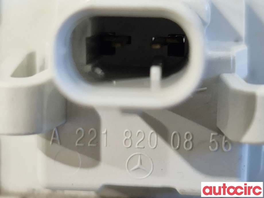 Skiltlys til Mercedes CLA 2013-2019 (C117) (C117) (MERCEDES|A2218200856|)