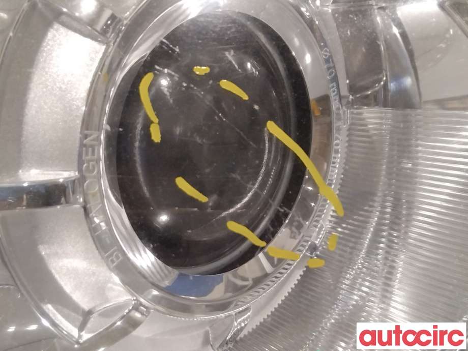 Frontlykt høyre halogen til Škoda Fabia 2007-2010 (Type II, Fase 1)  (SKODA|5J1941018A)