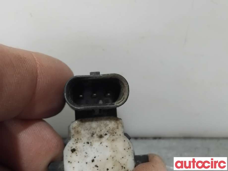 Parkeringssensor foran til Tesla Model S 2013-2016 (Fase 1)  (TESLA|1048473-00-A|0263033399|1048473-13-A)