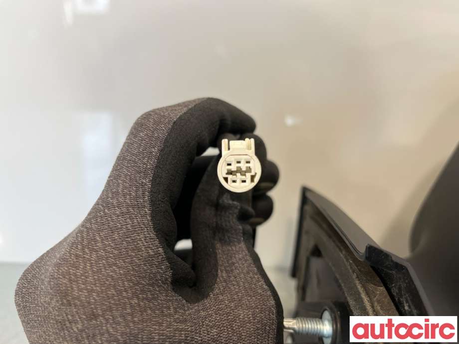 Speil venstre til Toyota Yaris 2009-2011 (Type II, Fase 2)  (TOYOTA|879400D250)