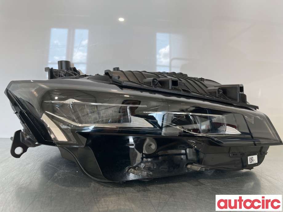 Frontlykt høyre halogen til Peugeot 308 2021-->> (Type III) (PEUGEOT|9839282780|9849114880)