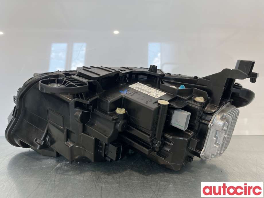 Frontlykt høyre halogen til Peugeot 308 2021-->> (Type III) (PEUGEOT|9839282780|9849114880)