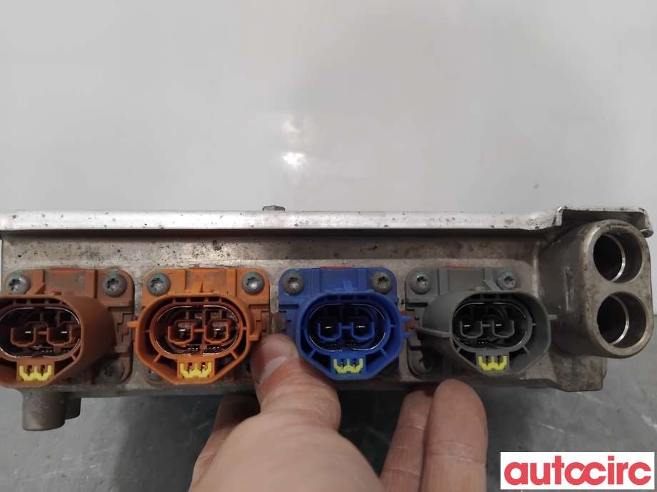 Diverse deler til Tesla Model S 2013-2016 (Fase 1) (TESLA|1028843-99-B|)