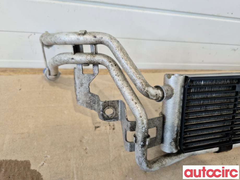 Radiator (automat gir) til VW Passat 2015-2019 (Fase 1) (B8) (B8) (VOLKSWAGEN|3Q0121251B|)