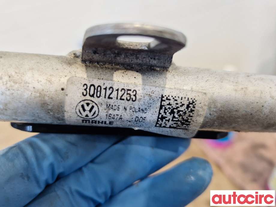 Radiator (automat gir) til VW Passat 2015-2019 (Fase 1) (B8) (B8) (VOLKSWAGEN|3Q0121251B|)