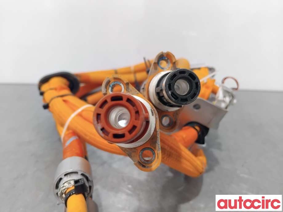 Diverse deler til Tesla Model S 2013-2016 (Fase 1)  (TESLA|1048690-10-C|)