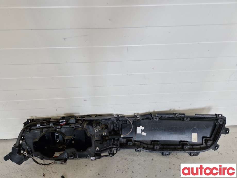 Batterilader inntak/luke til Kia Soul 2014-2019 (Type II)  (KIA|86350E4100IM||86352-E4100)