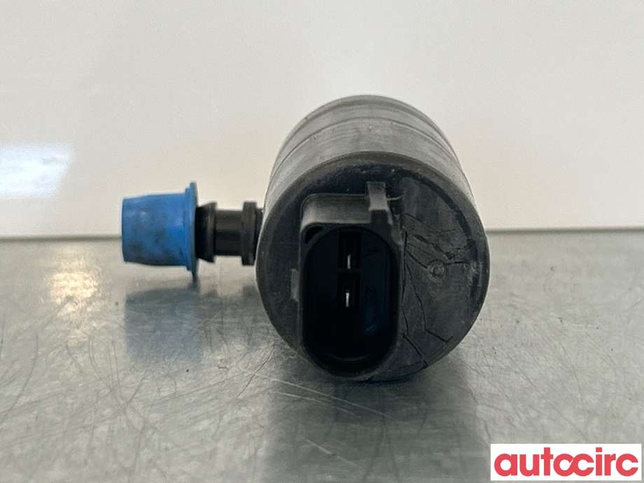 Spylerpumpe til BMW X1 2009-2015 (E84) (E84) (BMW|67128377430|837743004)