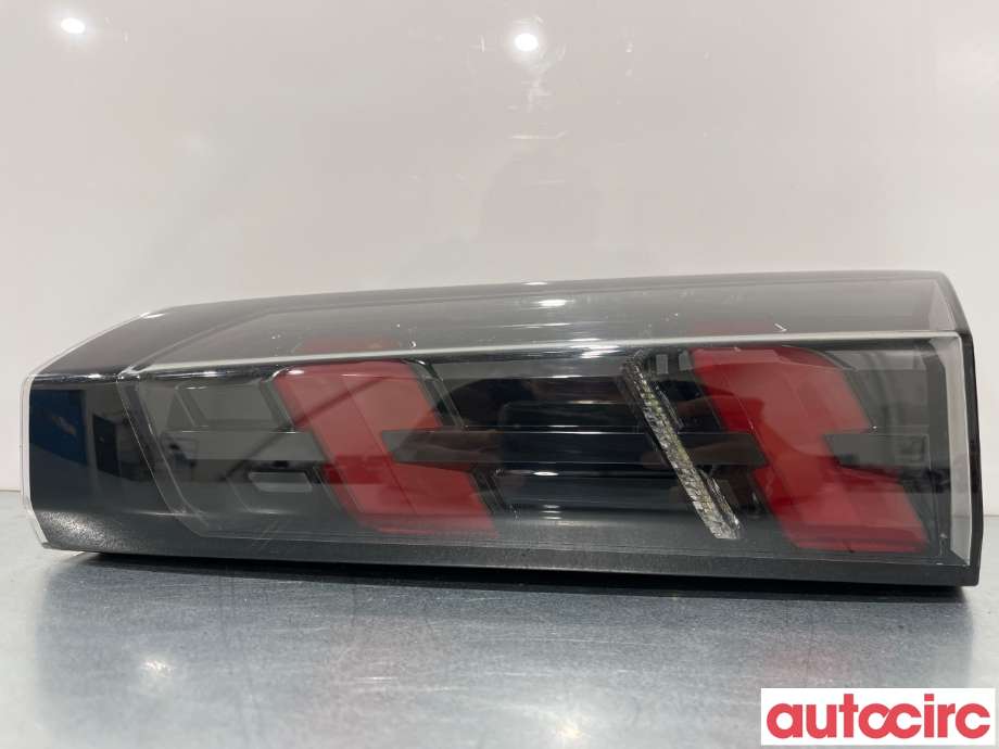 Baklykt høyre indre til Peugeot 2008, 2019-->> (Type II)  (PEUGEOT|9825957180)