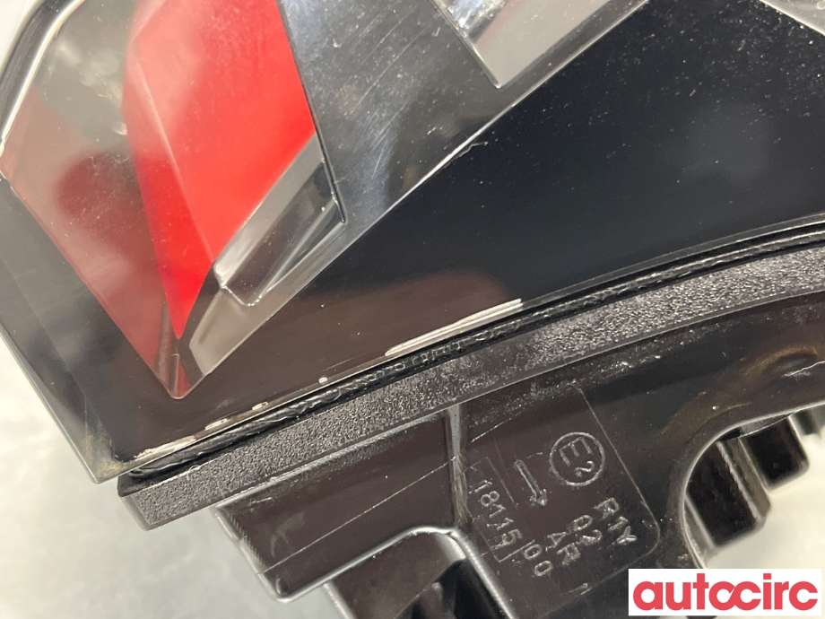 Baklykt høyre indre til Peugeot 2008 2019-->> (Type II)  (PEUGEOT|9825957180|)