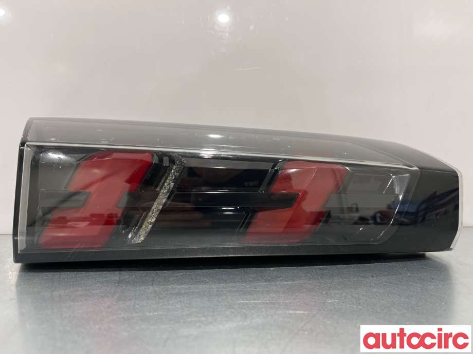 Baklykt venstre indre til Peugeot 2008, 2019-->> (Type II)  (PEUGEOT|9825957580)