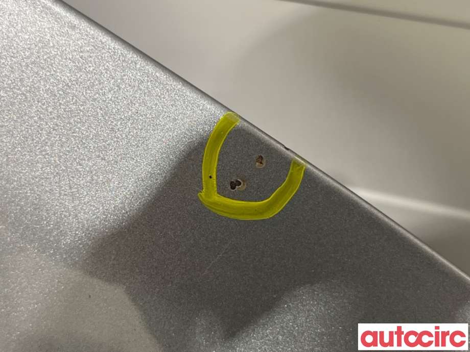 Panser til Toyota Avensis 2009-2015 (Type III, Fase 1)  (TOYOTA|5330105040|)