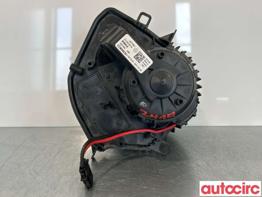 Varmeapparat motor til VW Transporter / Caravelle 2015-2019 (T6) (T6) (VOLKSWAGEN|7E1820021B|0130115671)