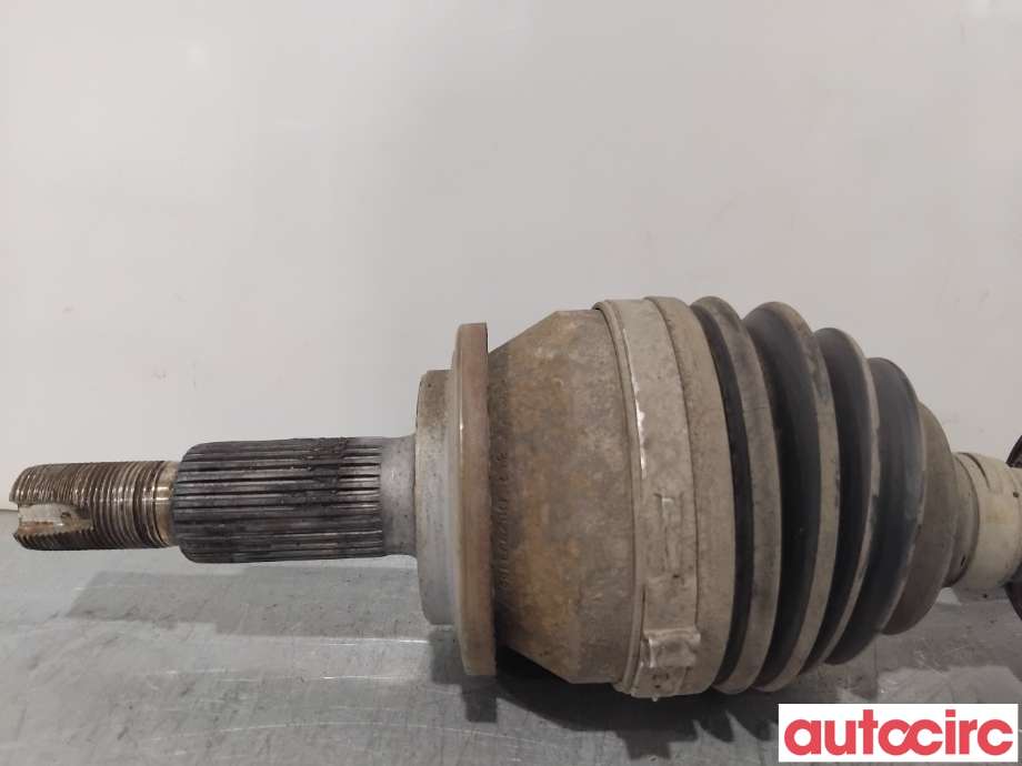 Drivaksel venstre foran til Toyota Avensis 2009-2015 (Type III, Fase 1)  (TOYOTA|4342005431|)