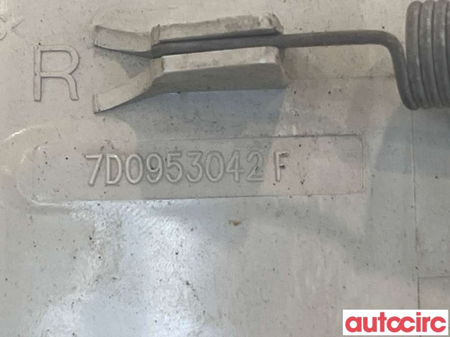 Blinklykt høyre til VW Transporter / Caravelle 1990-2003 (T4) (T4) (VOLKSWAGEN|7D0953042F)