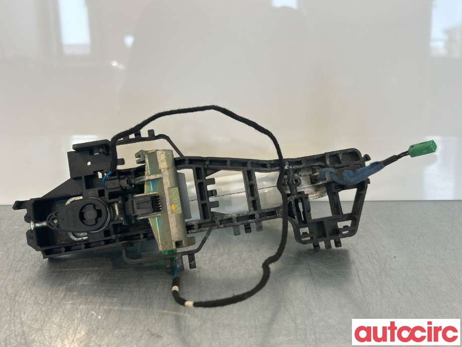 Dørhåndtak utv venstre foran til Ford Kuga 2008-2012 (Type I)  (FORD|1775832|)