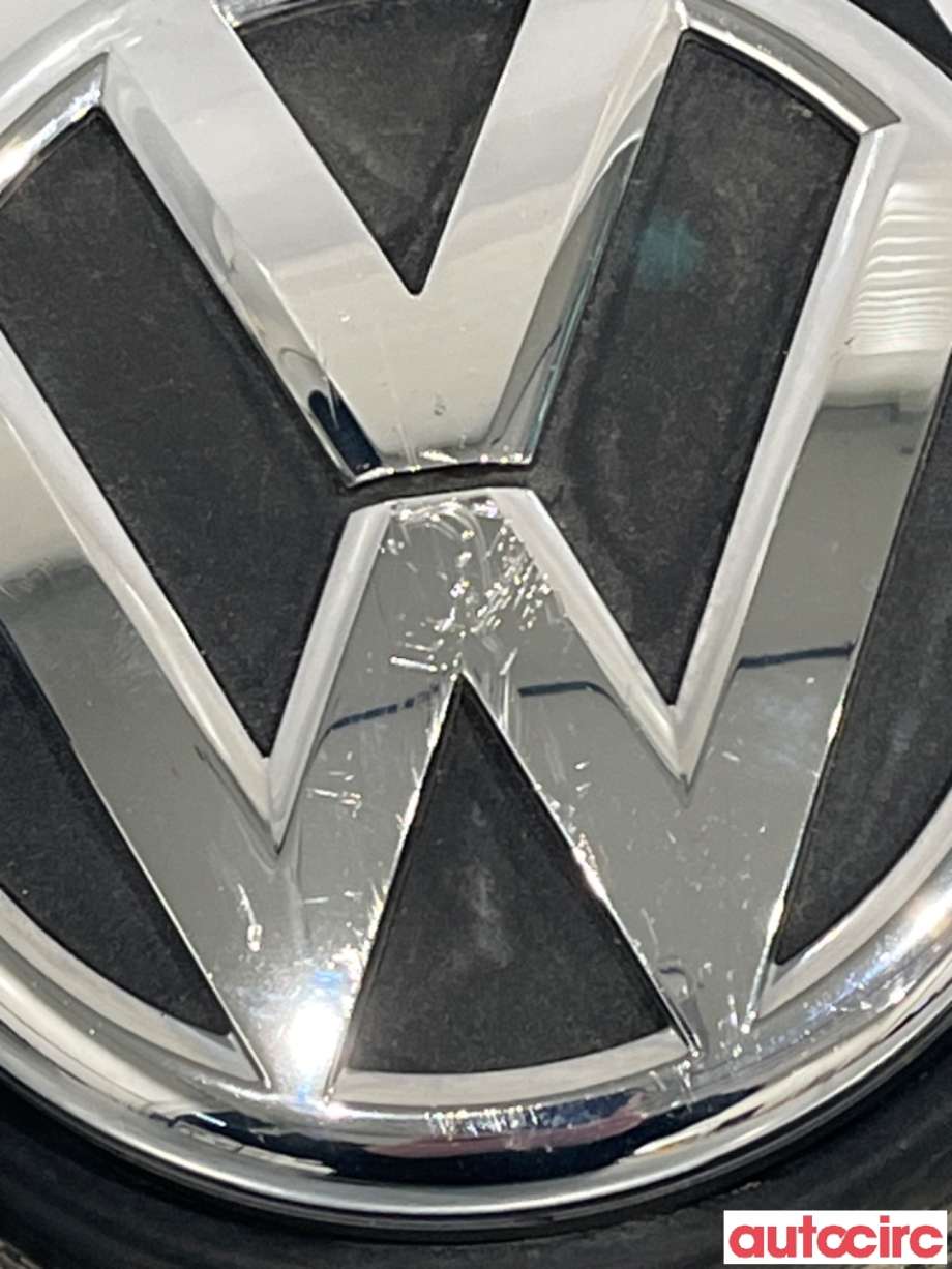 Bryter baklukeåpner til VW Polo 2014-2017 (Type V, Fase 2)  (VOLKSWAGEN|6R6827469D|)