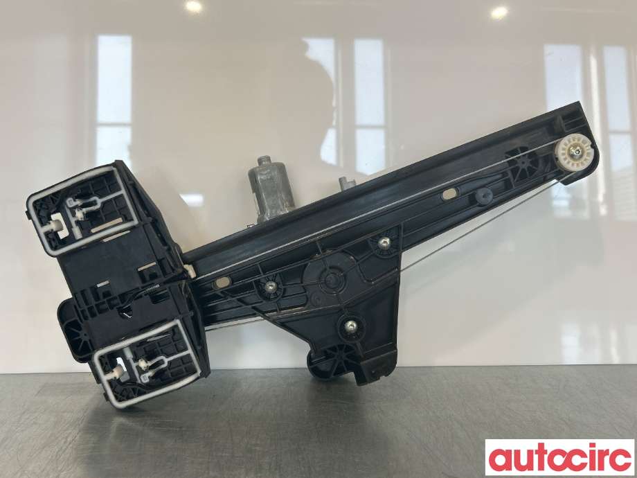Ruteheis venstre bak til Peugeot 208 2019-->> (Type II)  (PEUGEOT|9829045980|)
