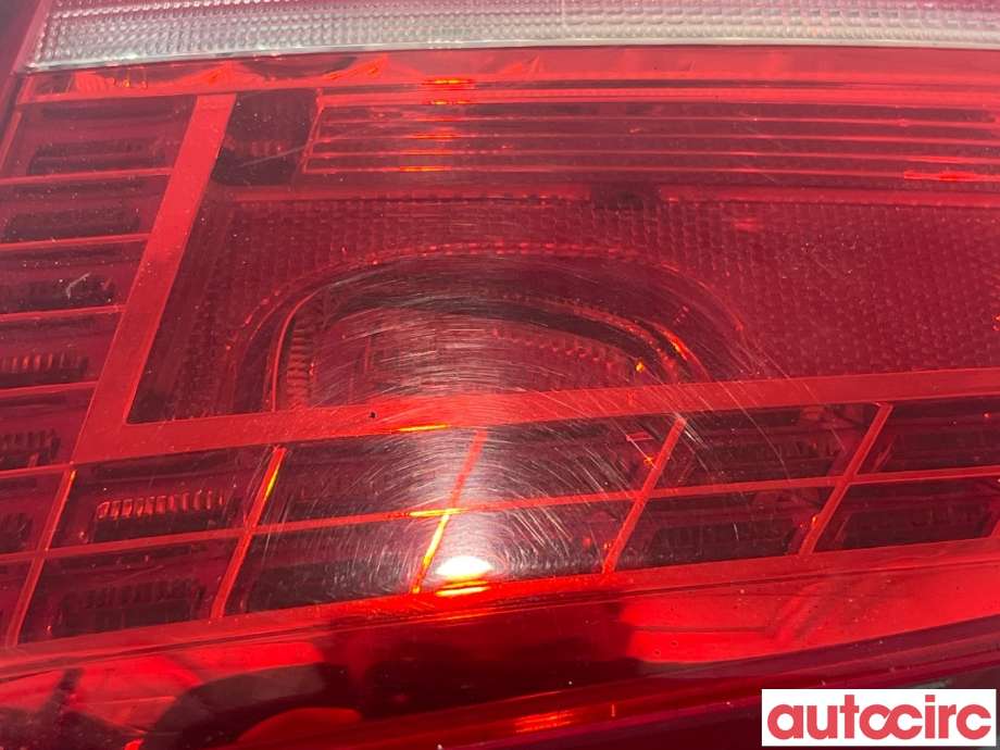 Baklykt høyre indre til VW Passat 2011-2015 (B7) (B7) (VOLKSWAGEN|3AF945308E)