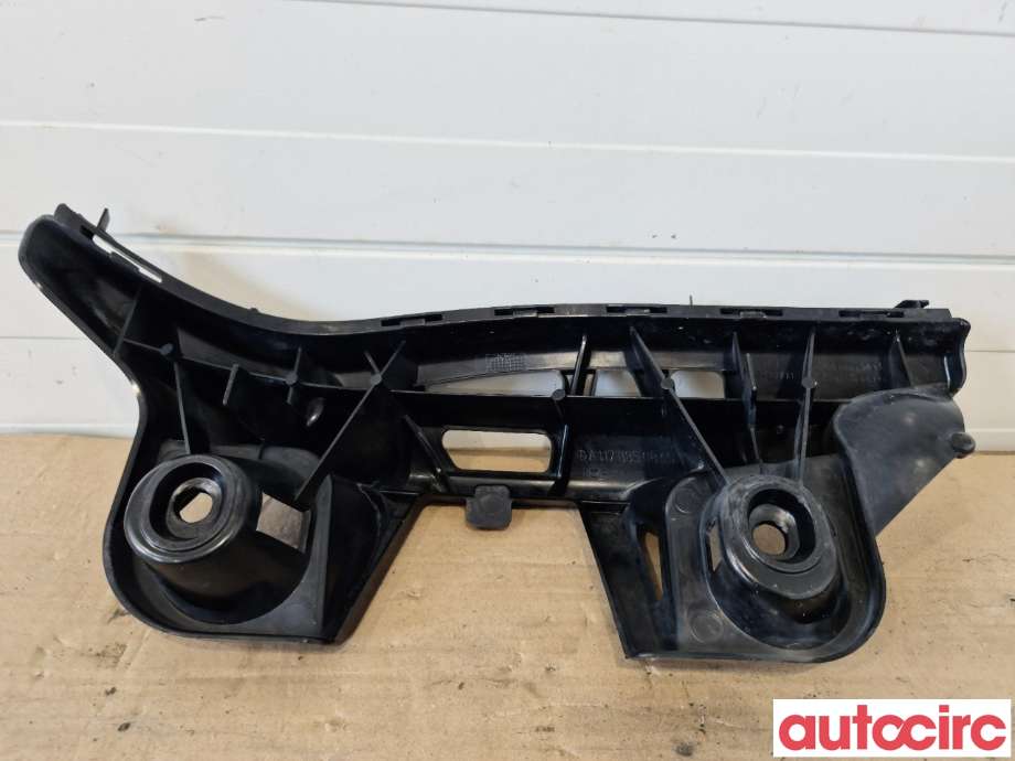 Diverse deler til Mercedes CLA 2013-2019 (C117) (C117) (MERCEDES|A1178850765||A1178850865)