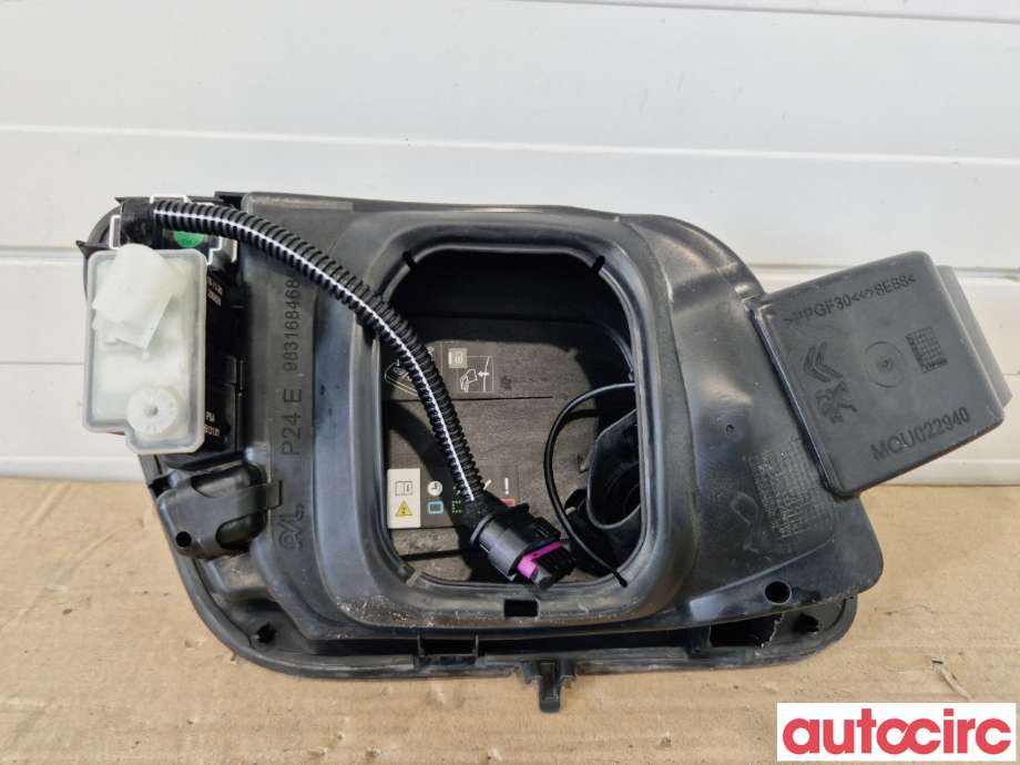 Batterilader inntak/luke til Peugeot 2008 2019-->> (Type II)  (PEUGEOT|9831684680||9850582580)